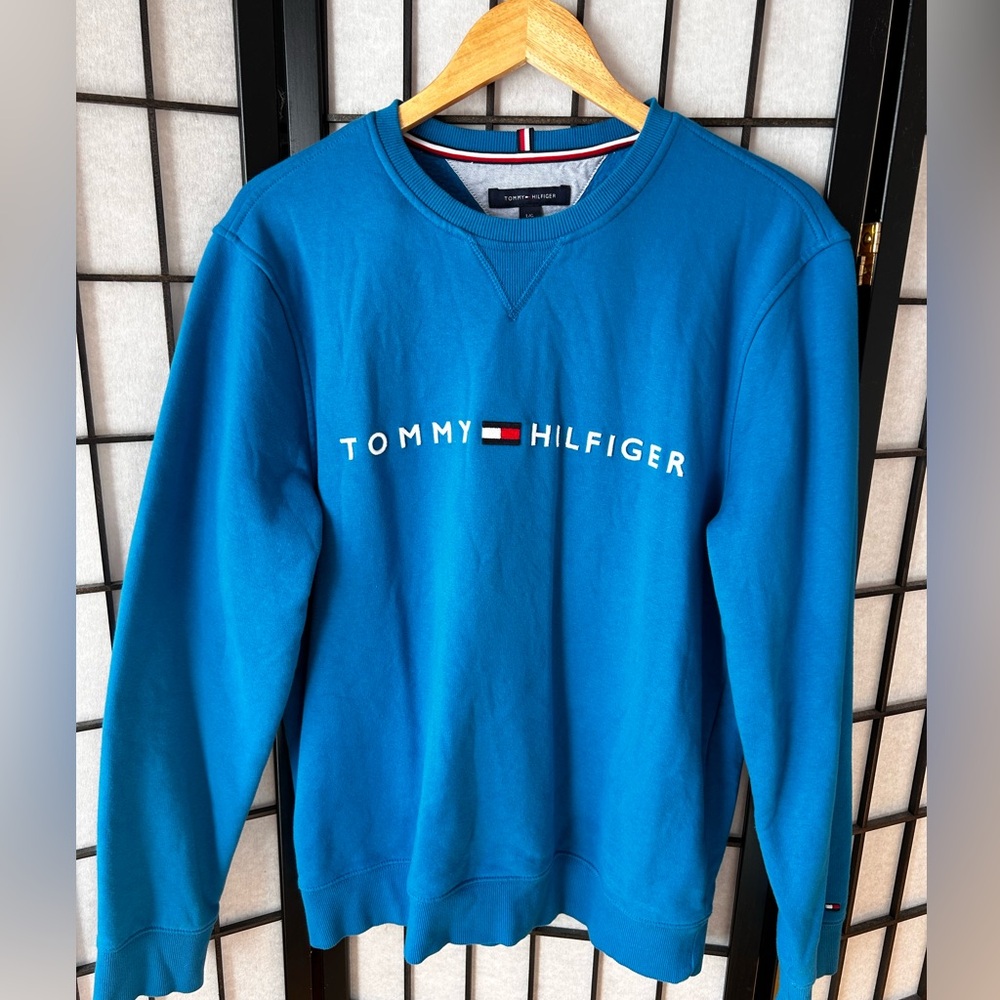 2/$30 Tommy Hilfiger Men’s Large Crewnecks